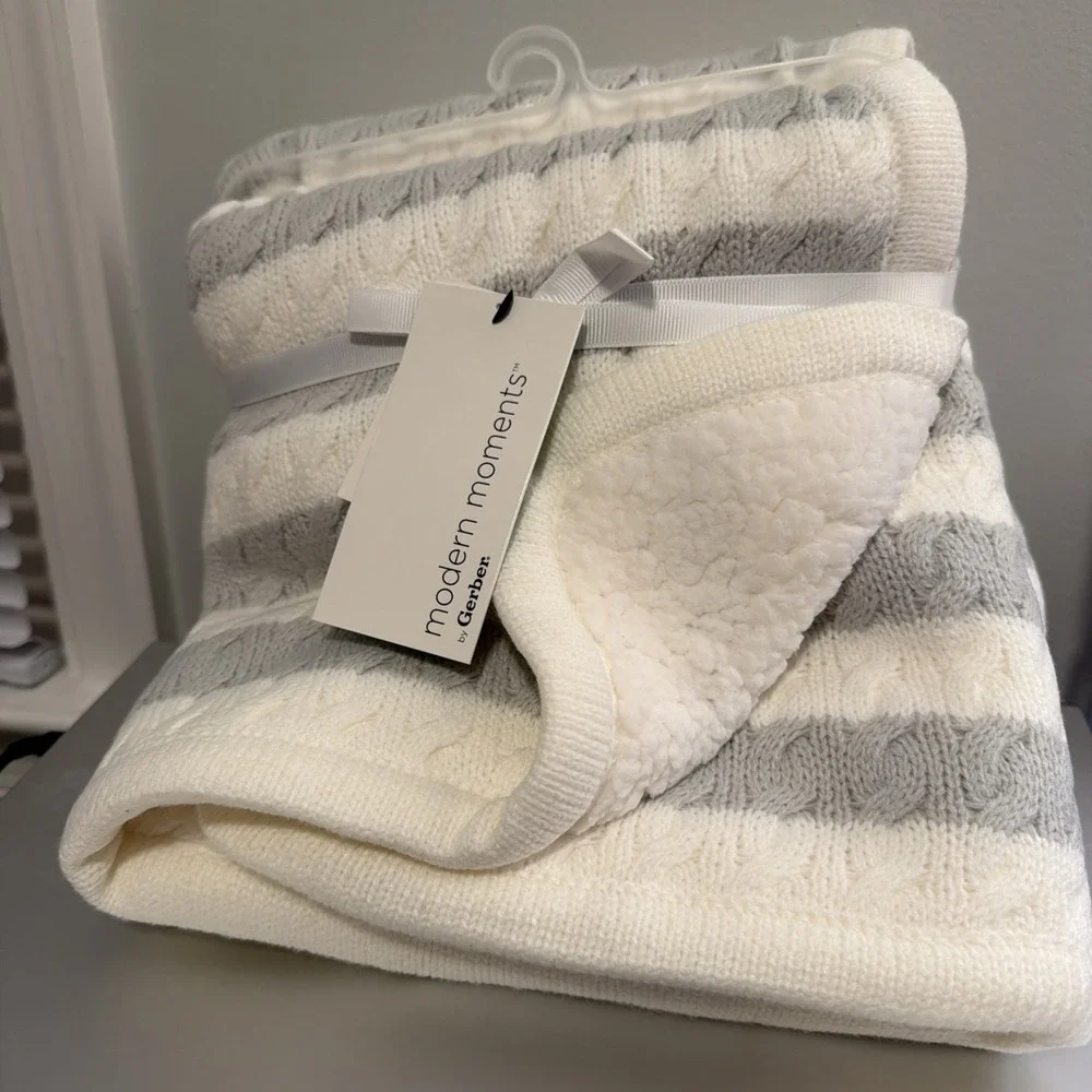 Modern Moments by Gerber Baby Boy Girl Gender Neutral Soft Cozy Ivory Blanket